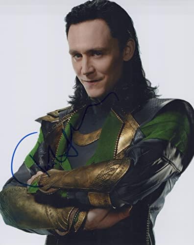 Tom Hiddleston potpisao fotografiju 8x10